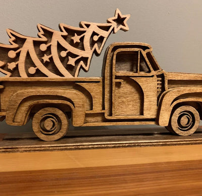 C187-Christmas truck