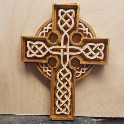 C221-Celtic cross