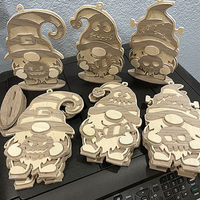 C282-Christmas gnomes