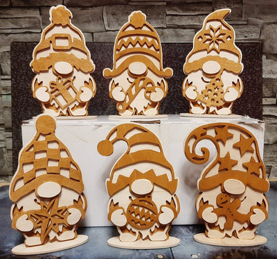 C282-Christmas gnomes