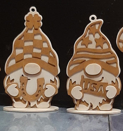 C282-Holiday gnome set