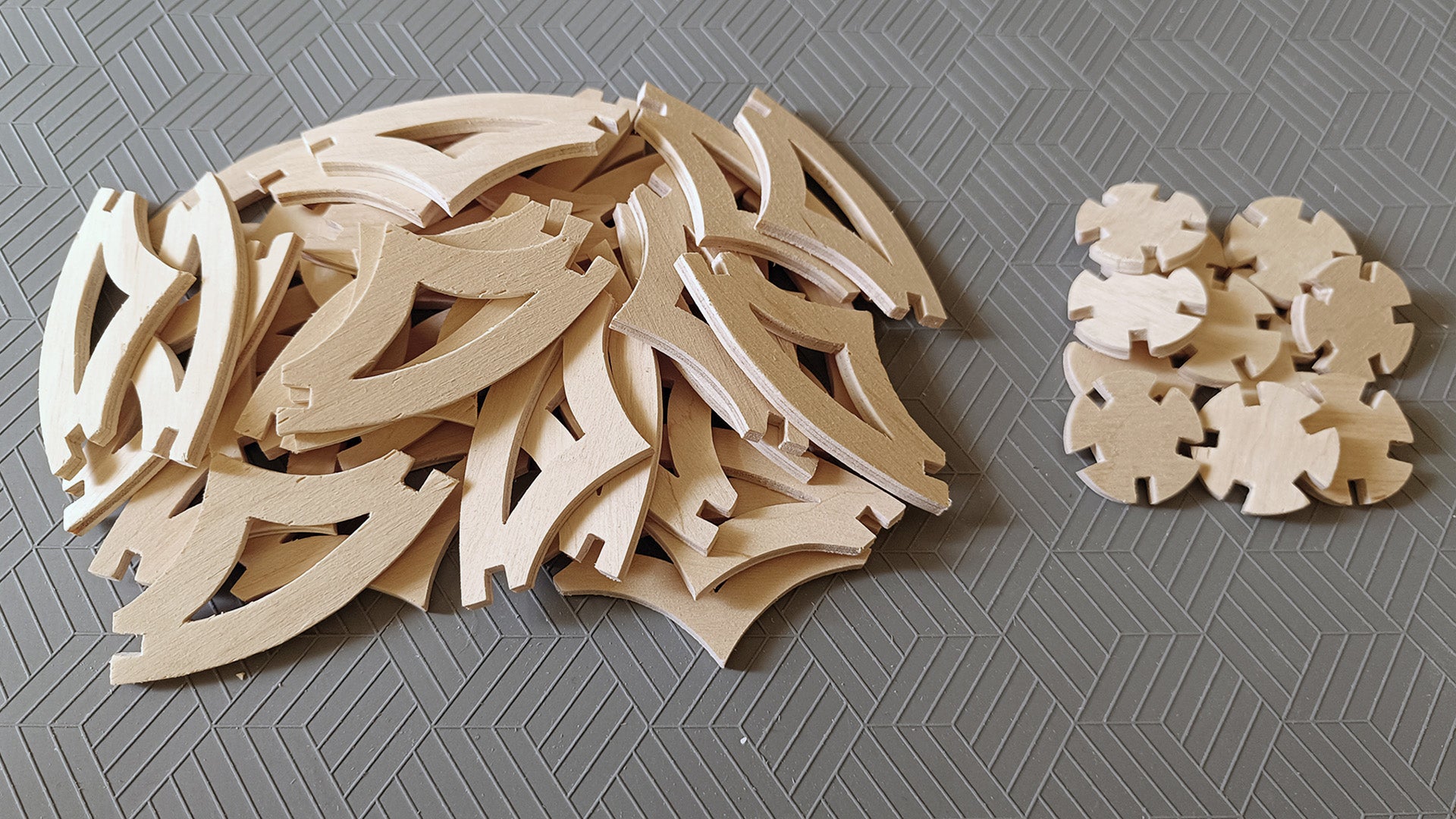 C005-Sphere Scroll Saw Pattern - Alex Fox Patterns