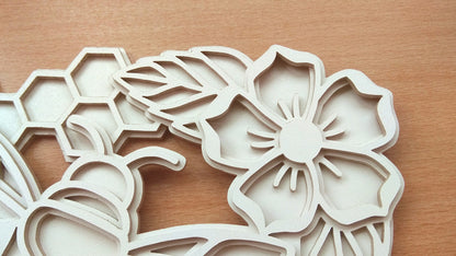 C118-Bee Layered Scroll Saw Pattern - Alex Fox Patterns