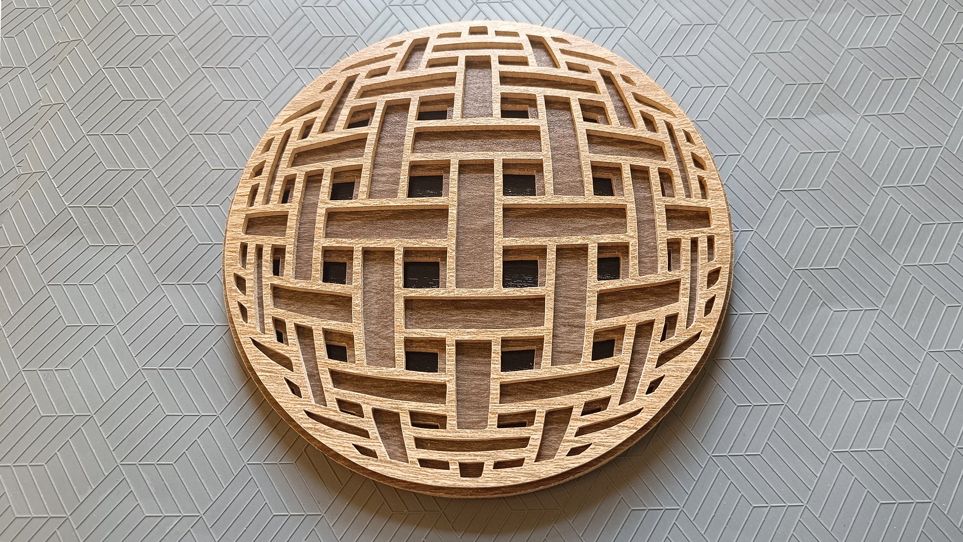 C249-Sphere Set Layered Scroll Saw Patterns - Alex Fox Patterns