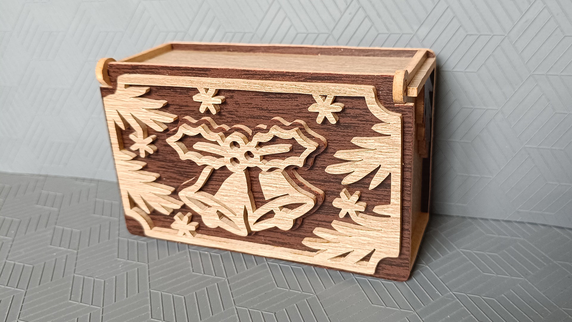 C272-Christmas Box Scroll Saw Pattern - Alex Fox Patterns