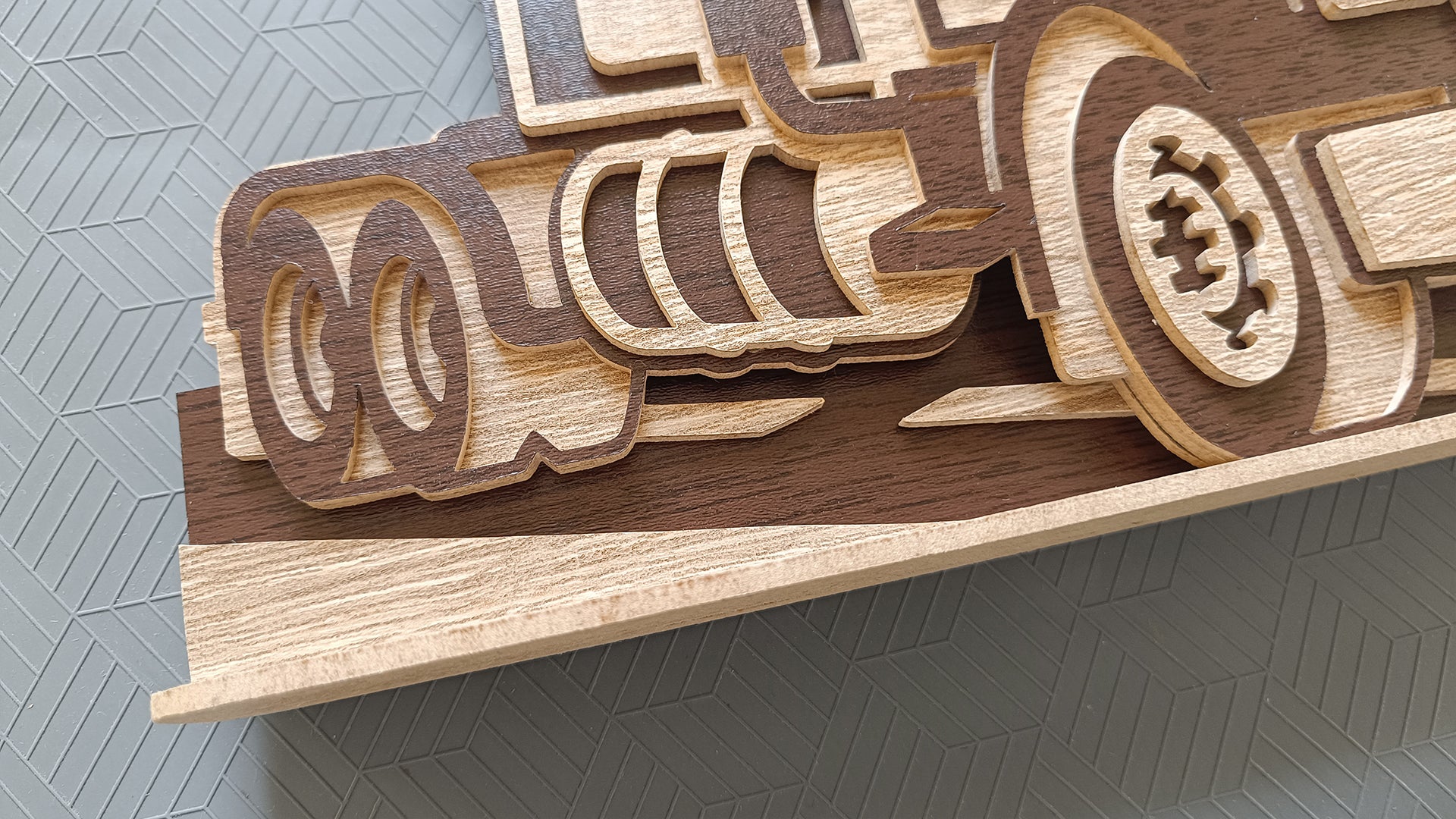 C281-Truck Layered Scroll Saw Pattern - Alex Fox Patterns