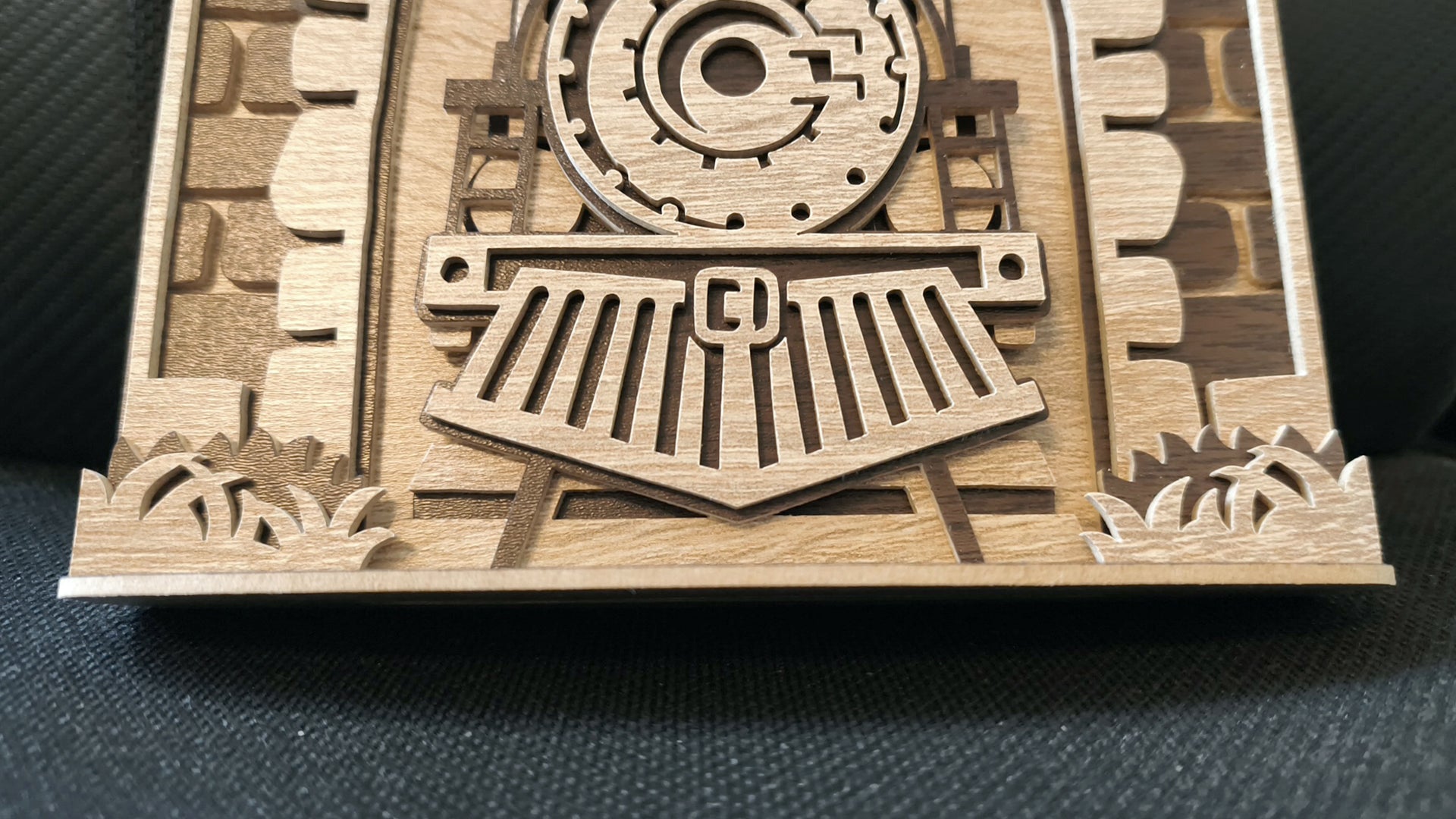 C302-Steam Train Layered Scroll Saw Pattern - Alex Fox Patterns